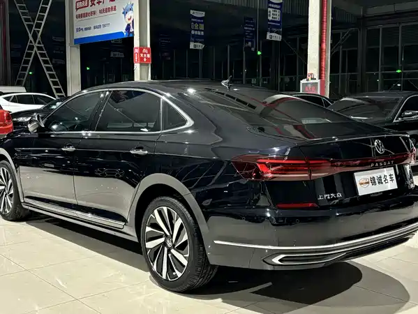 Volkswagen Passat 2022