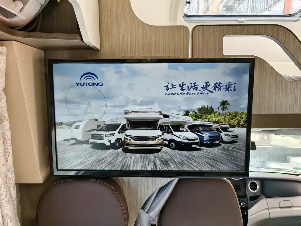 IVECO Ousheng 2023 — фото 19