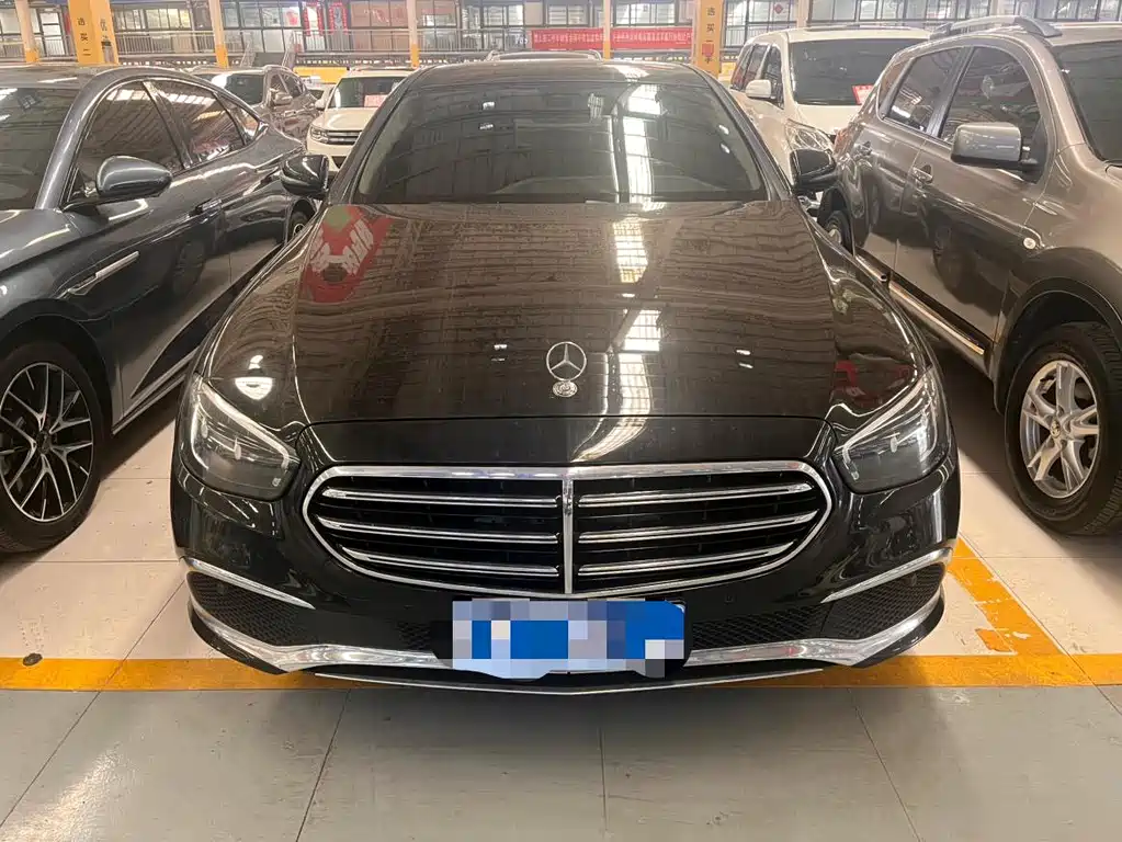 Mercedes-Benz E-Class 2021