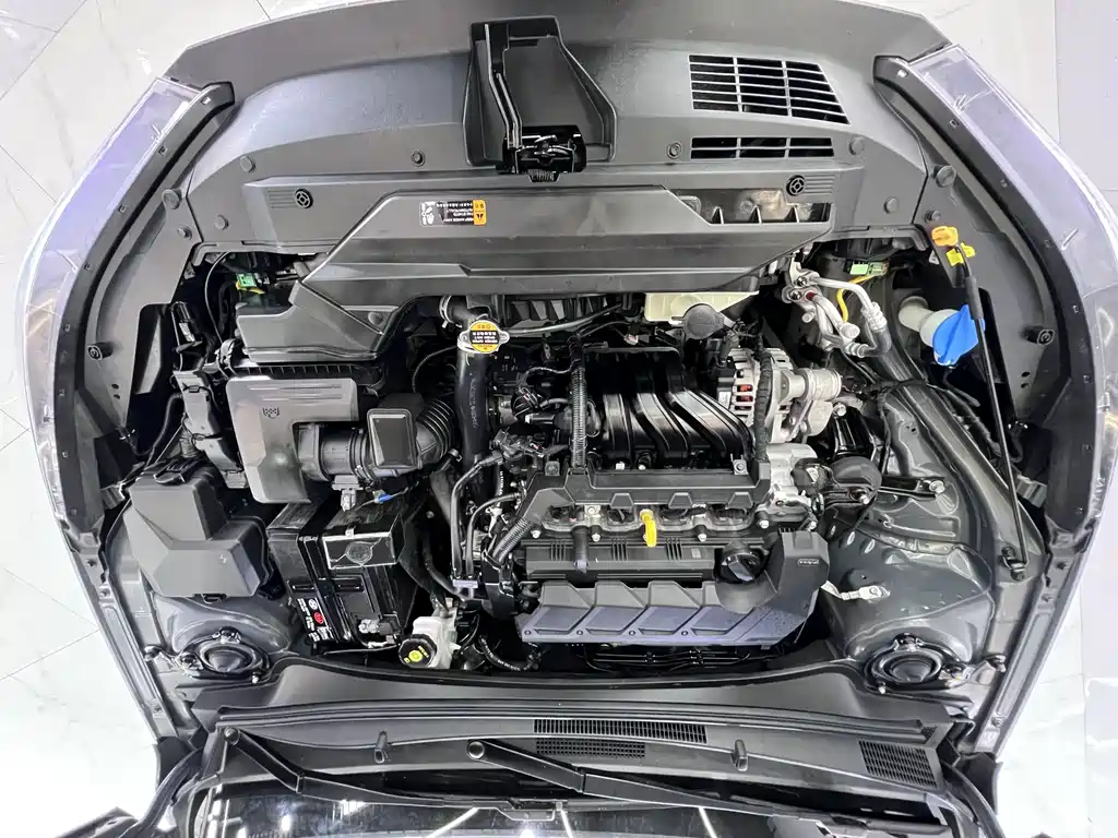 Hyundai Elantra 2023 — фото 20