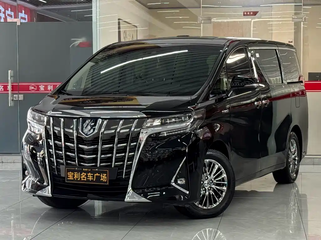 Toyota Alphard 2022 — фото 1