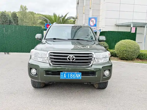 Toyota Land Cruiser 2014