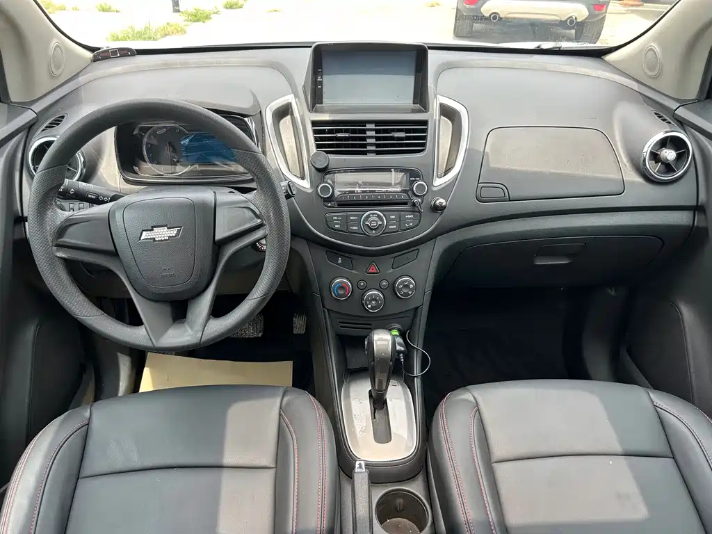 Chevrolet Trax 2016 — фото 13