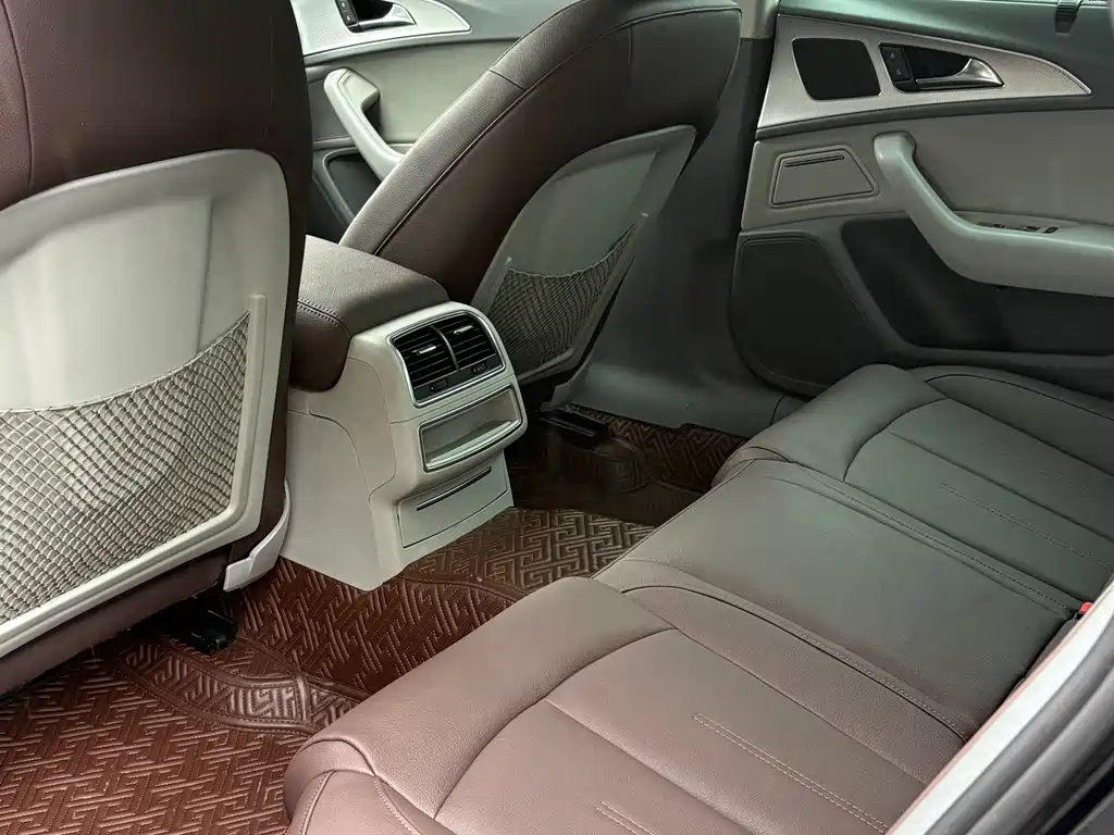 Audi A6L 2014 — фото 6