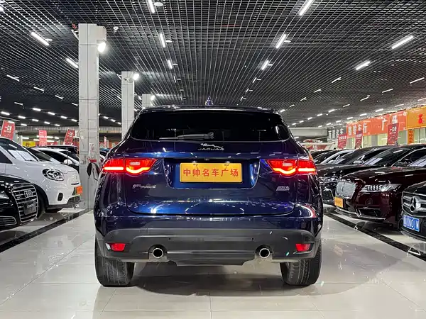 Jaguar F-PACE 2018