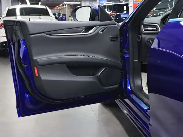 Maserati Ghibli 2023