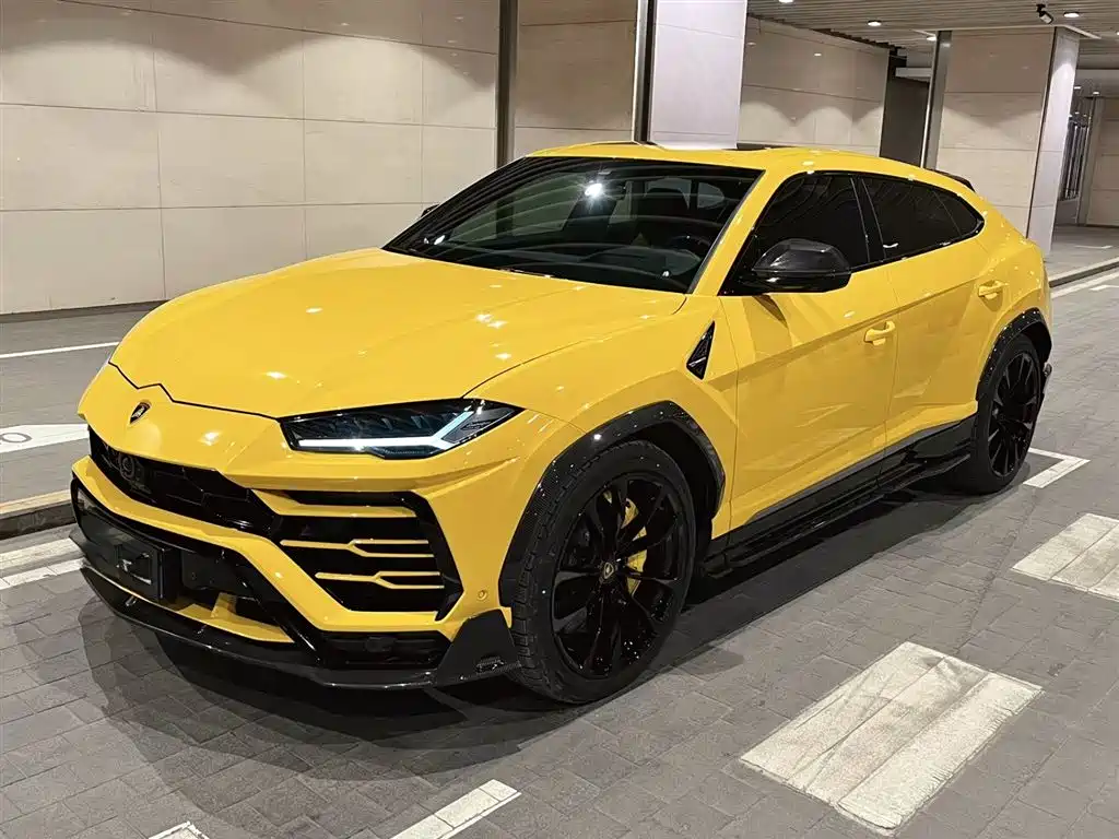 Lamborghini Urus 2021 — фото 1