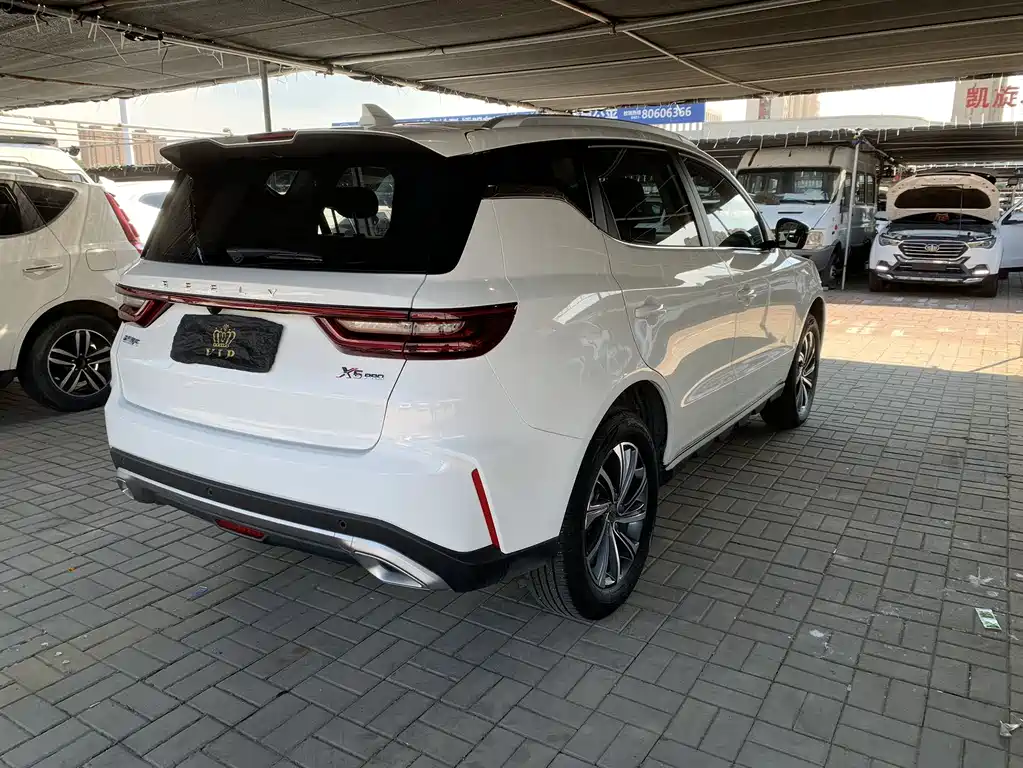 Geely Vision X6 2021 — фото 10