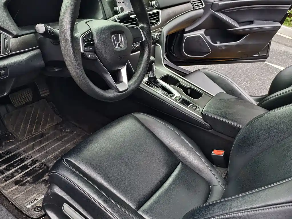Honda Accord 2019 — фото 8