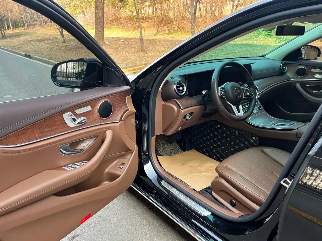 Mercedes-Benz E-Class 2018 — фото 7