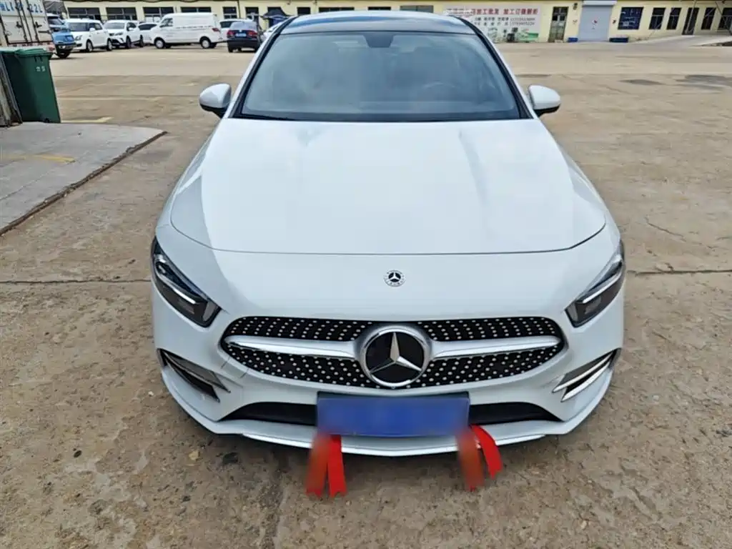 Mercedes-Benz A-Class 2020 — фото 3