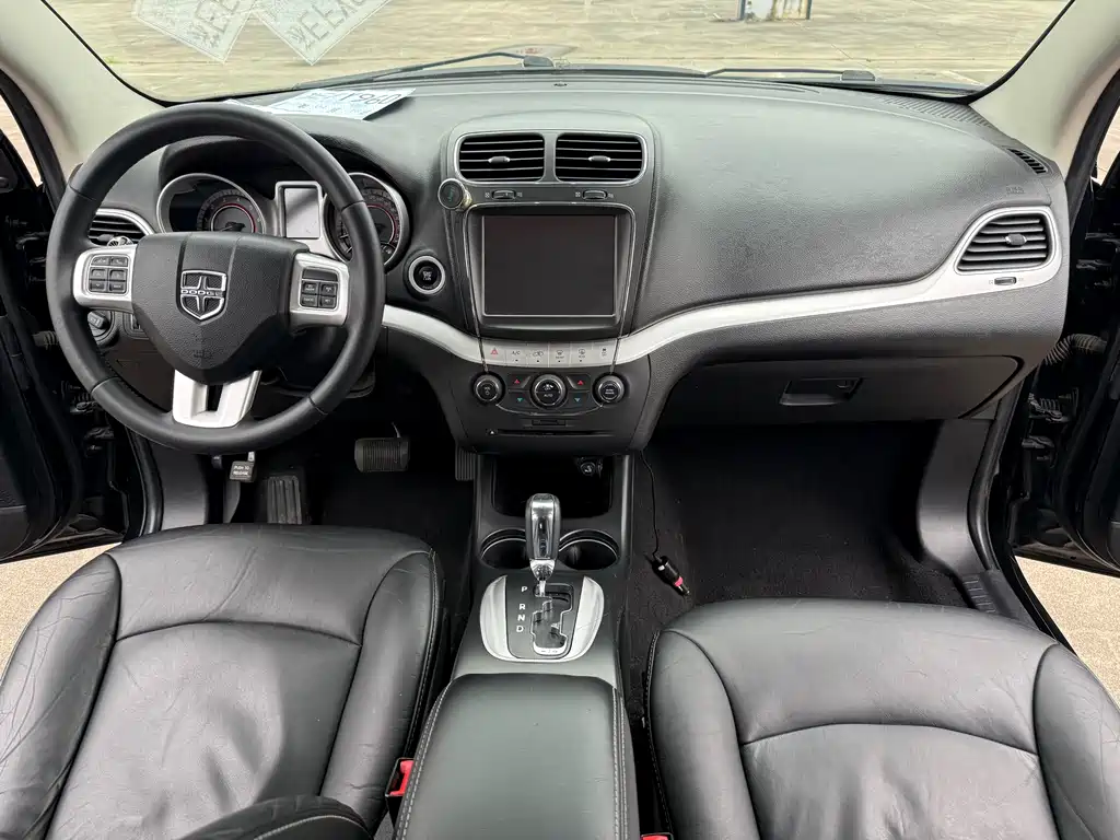 Dodge Journey 2015 — фото 12