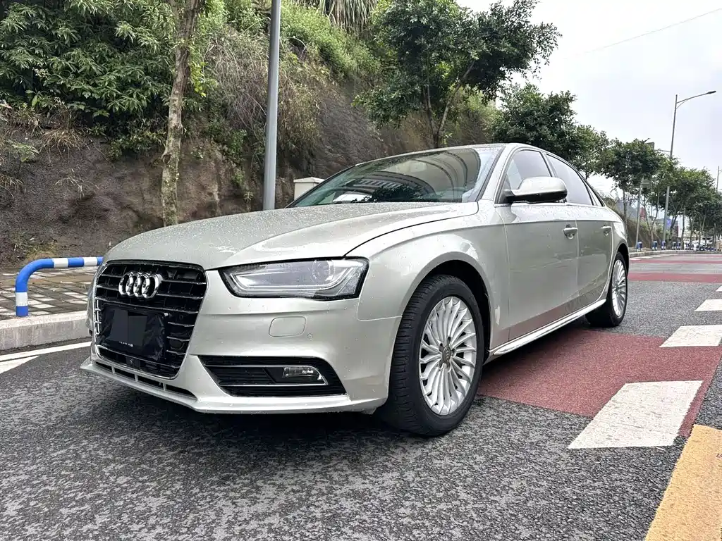 Audi A4L 2016 — фото 1