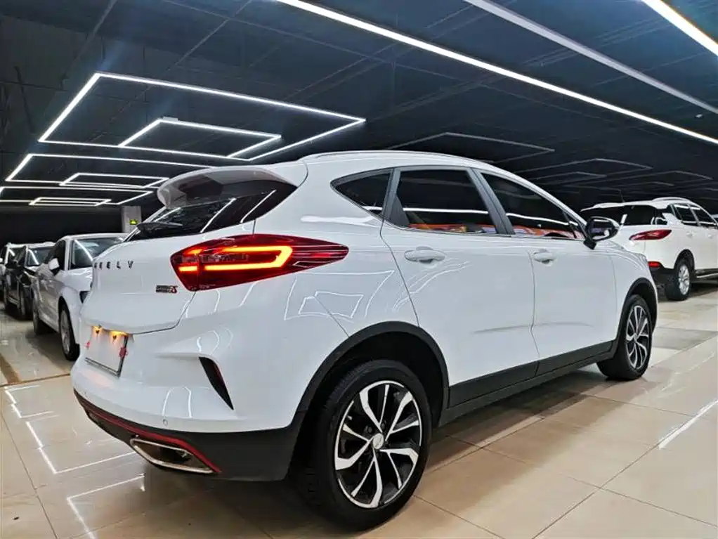 Geely Emgrand GS 2020 — фото 7