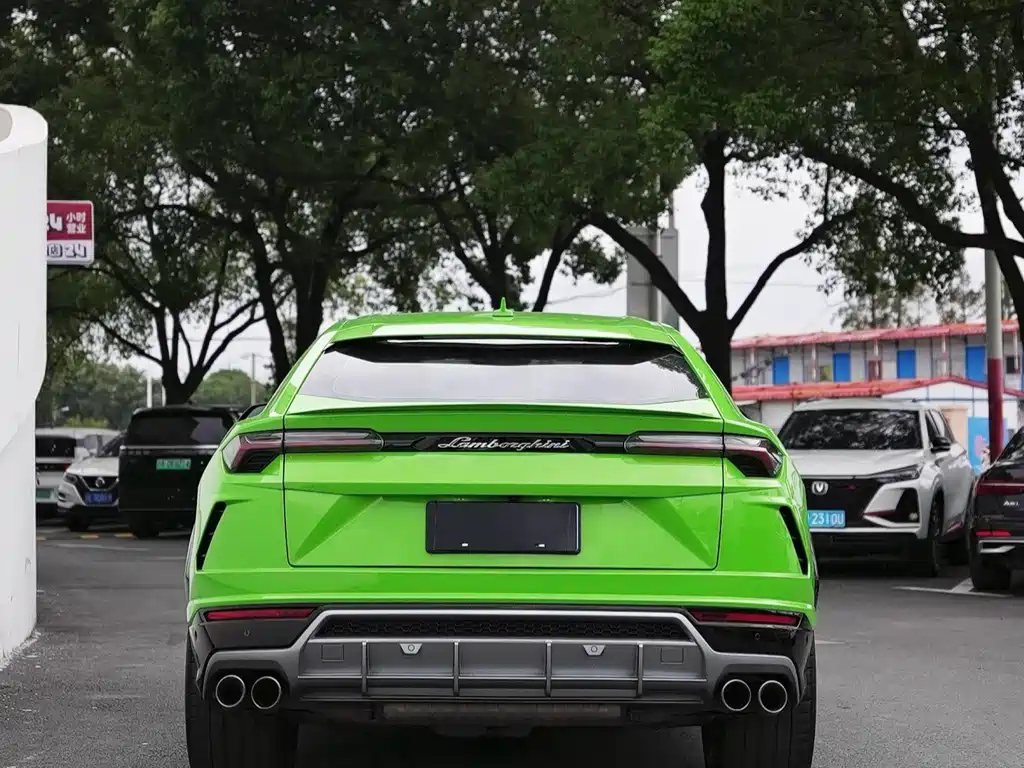 Lamborghini Urus 2021