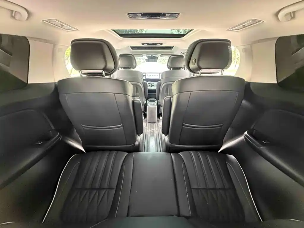 Roewe iMAX8 2021 — фото 13