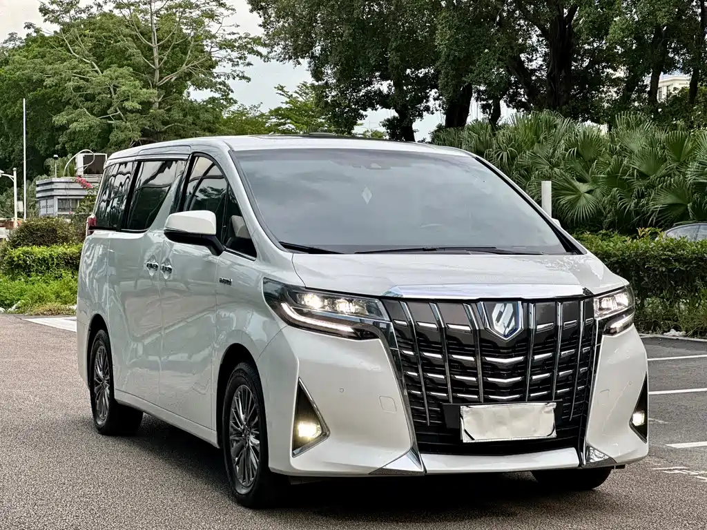 Toyota Alphard 2021 — фото 3