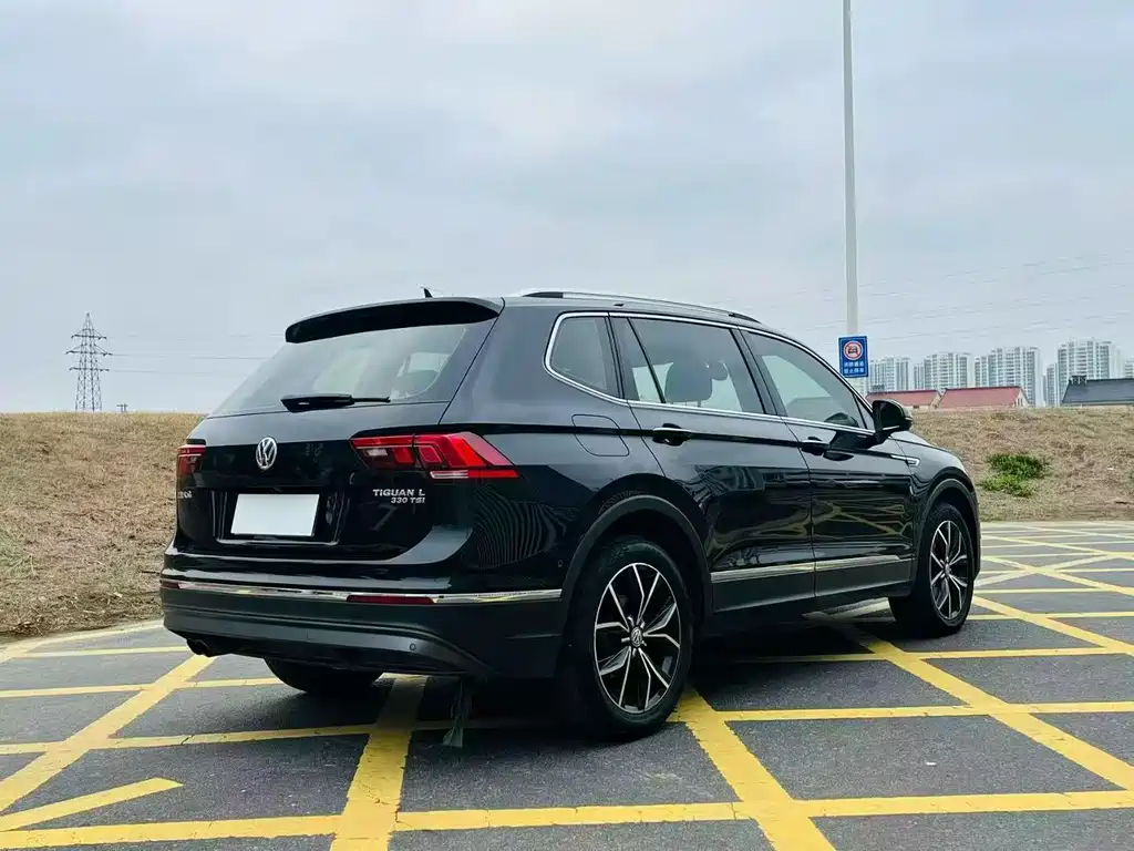 Volkswagen Tiguan L 2019 — фото 15