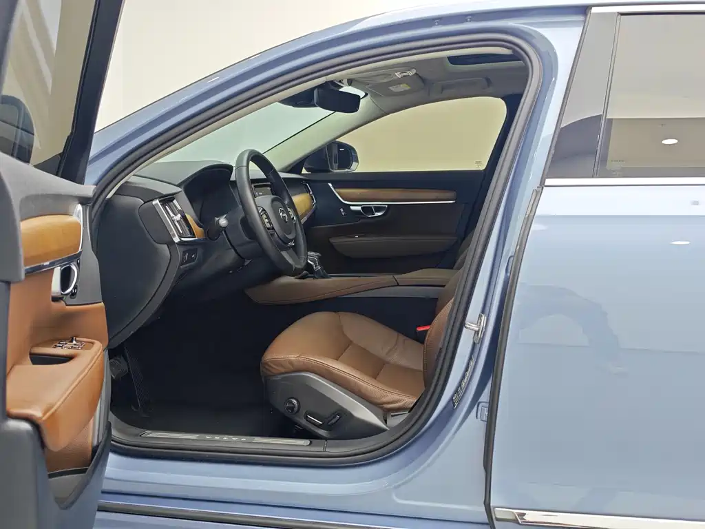 Volvo S90 2019 — фото 18