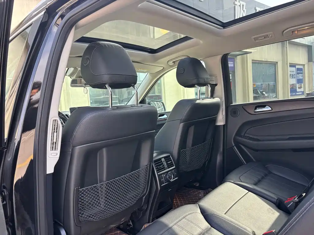 Mercedes-Benz GLS 2016 — фото 13