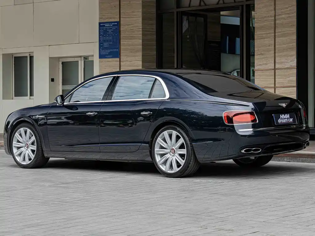 Bentley Flying Spur 2017 — фото 10