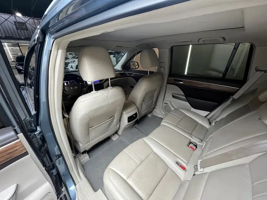 GAC Motor Trumpchi GS8 2017 — фото 11