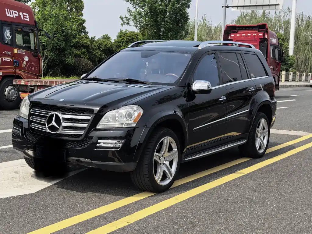 Mercedes-Benz GL-Class 2010 — фото 1