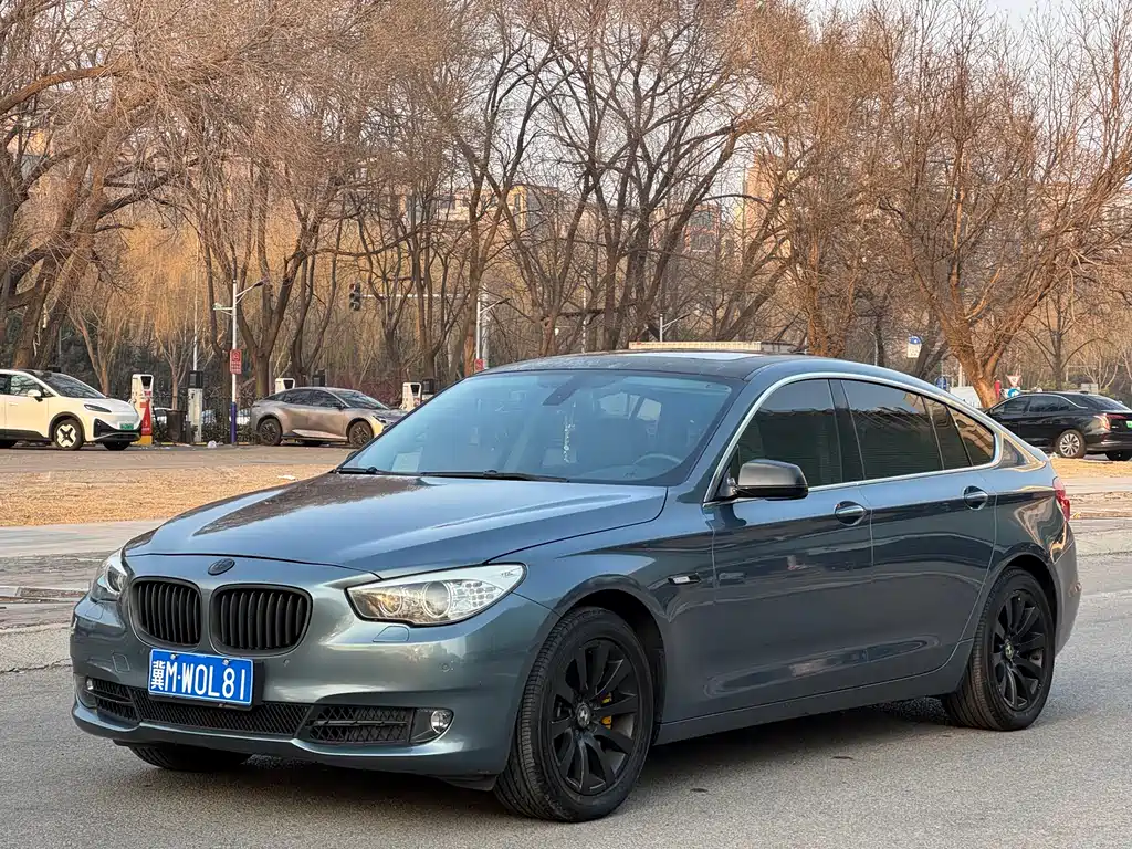 BMW 5 Series GT 2012 — фото 1