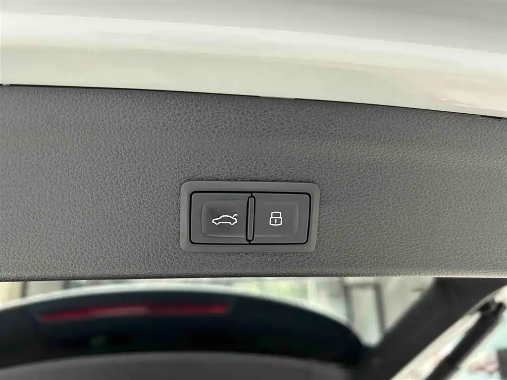 Audi Q3 2023 — фото 17