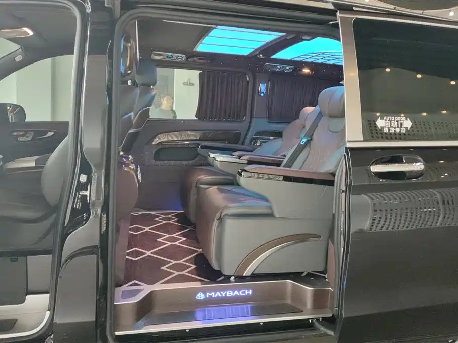 Mercedes-Benz Vito 2022 — фото 11