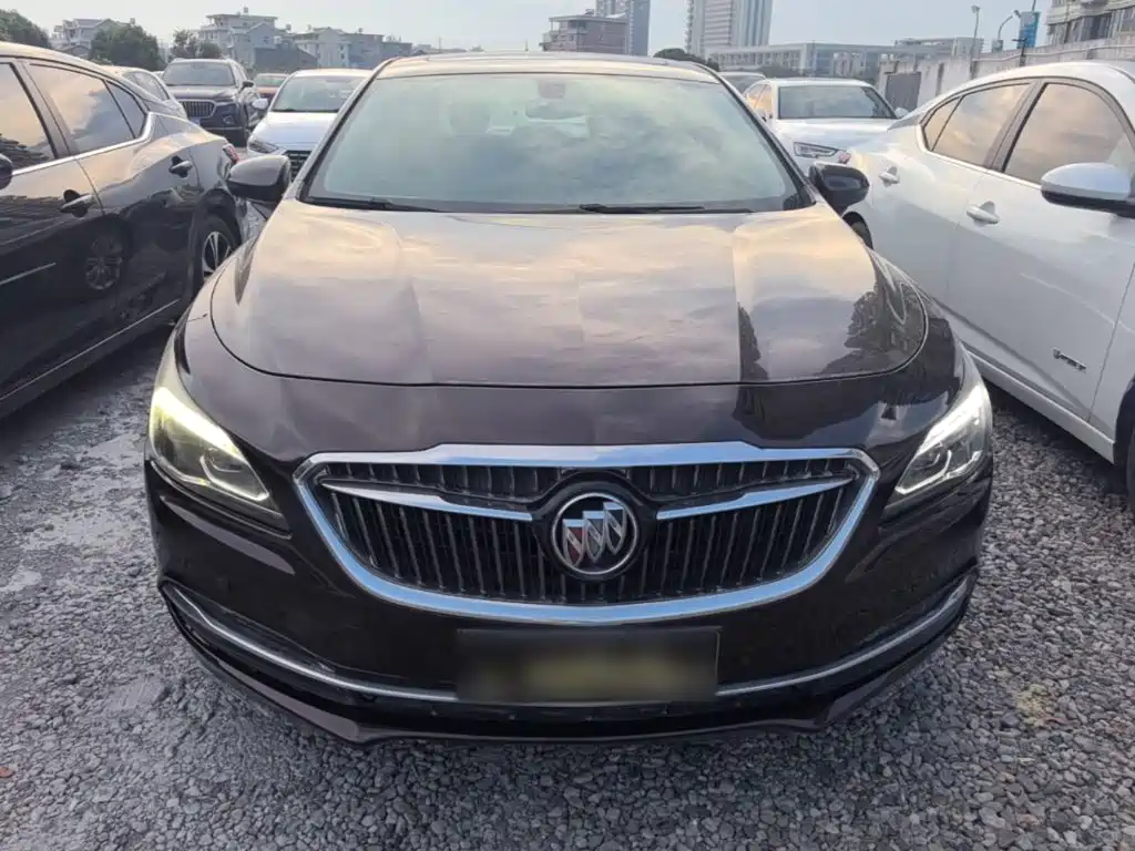 Buick LaCrosse 2018 — фото 3