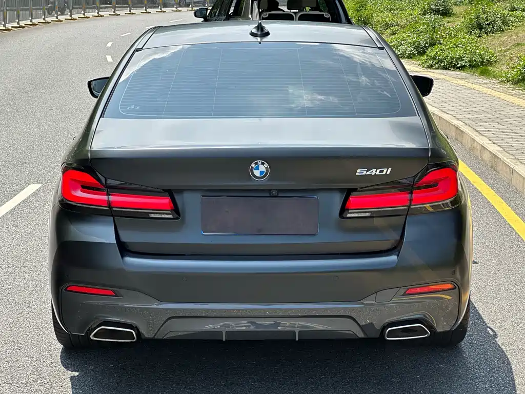BMW 5 Series 2022