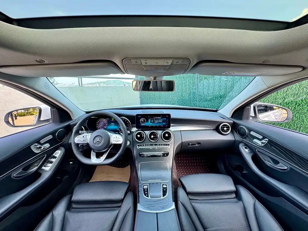 Mercedes-Benz C-Class 2019 — фото 5