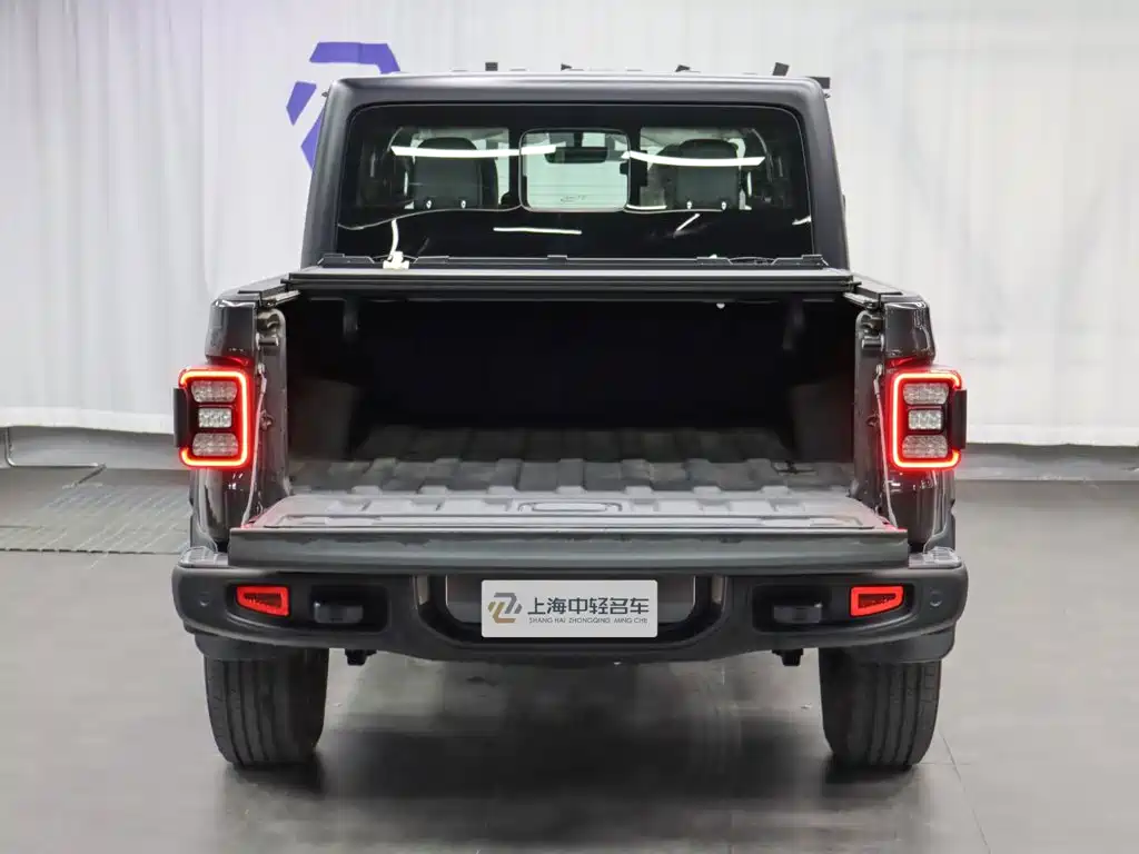 Jeep Gladiator 2023 — фото 21