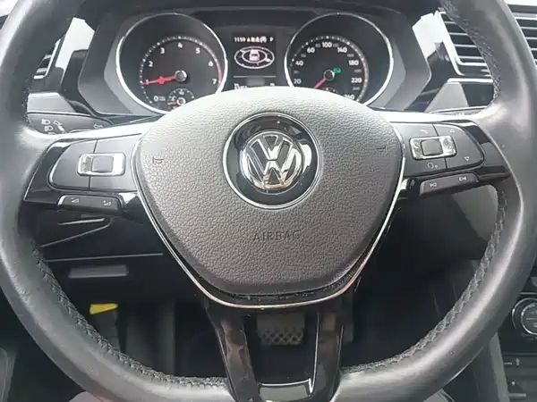 Volkswagen Tiguan L 2017