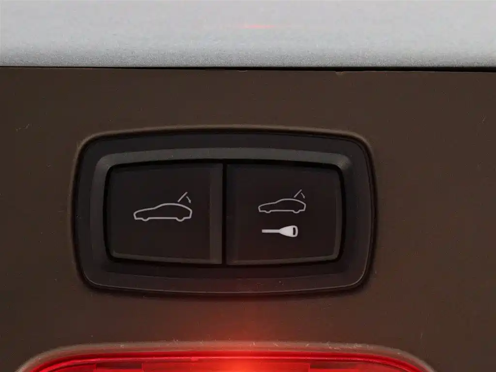 Porsche Cayenne 2015 — фото 15
