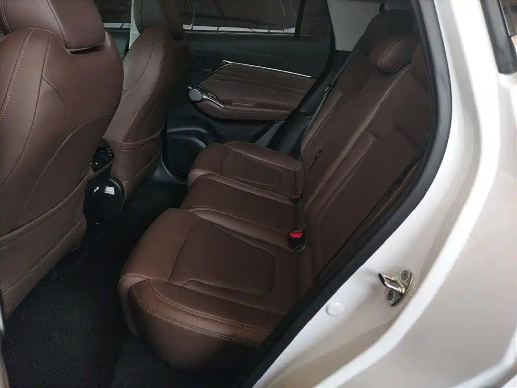GAC Motor Trumpchi GS4 2024 — фото 13