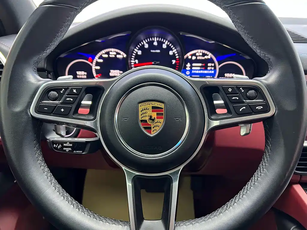 Porsche Cayenne 2021 — фото 12