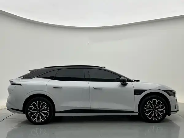 Zeekr 007GT 2025
