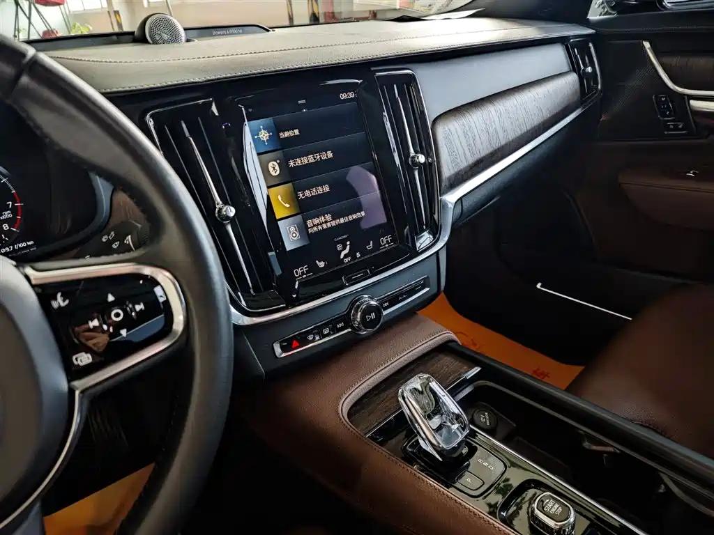 Volvo S90 2021 — фото 14