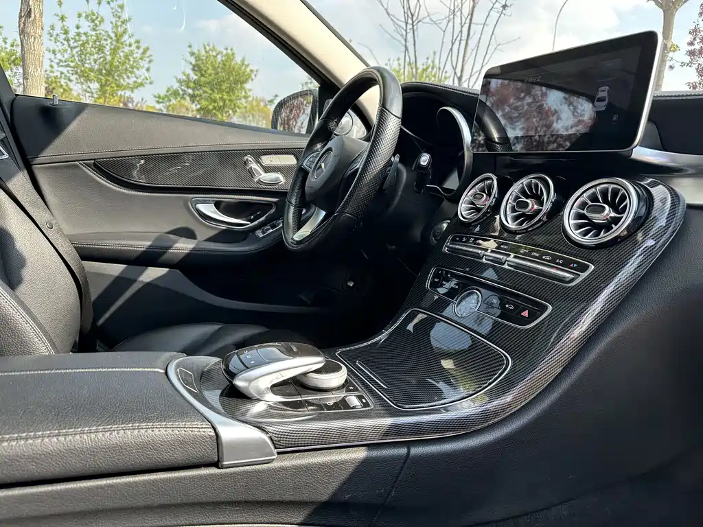 Mercedes-Benz C-Class 2016 — фото 11