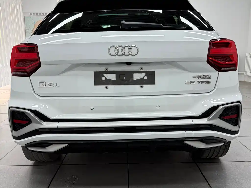 Audi Q2L 2022
