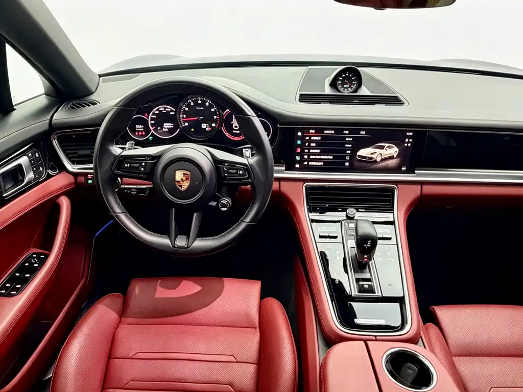 Porsche Panamera 2023
