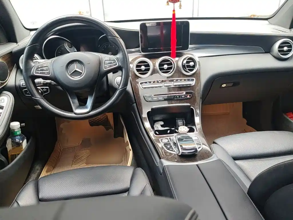 Mercedes-Benz GLC 2019 — фото 10