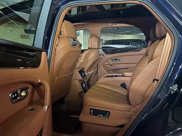 Bentley Bentayga 2022