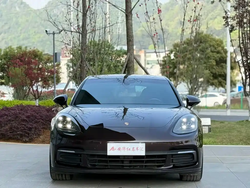 Porsche Panamera 2018 — фото 2
