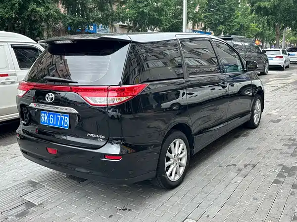 Toyota Previa 2018