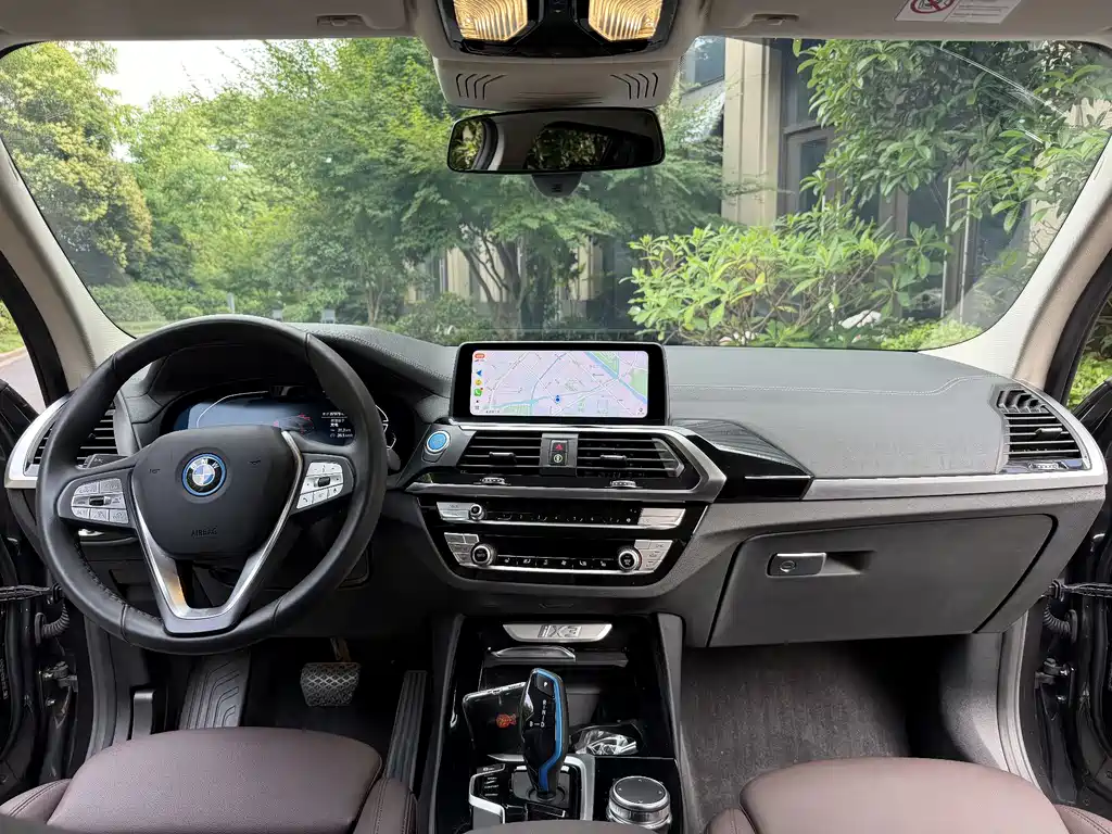 BMW iX3 2021 — фото 9