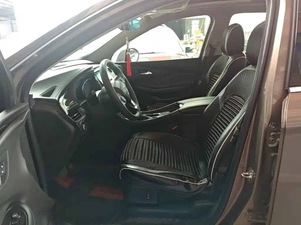 Buick Envision Plus 2018 — фото 15