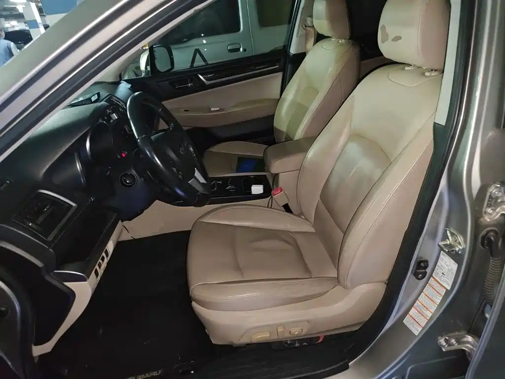 Subaru Outback 2015 — фото 8